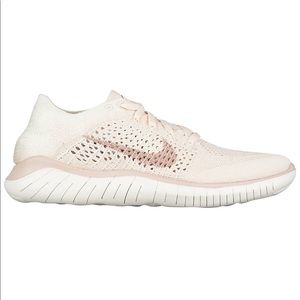 Nike free fly knit